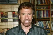 Chuck Norris Meninggal Dunia di Hawaii Setelah Alami Kondisi Darurat Medis