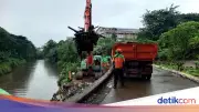 DLH DKI Tegaskan Mobil Sampah di TPU Tanah Kusir Tak Buang ke Sungai, Cuma Titik Transit