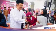 Gus Ipul Ajak Masyarakat Pasuruan Optimis Hadapi Masa Depan Lewat Pendidikan dan Ekonomi
