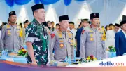 Kapolri Listyo Sigit Rajut Silaturahmi dengan Ulama dan Masyarakat Jateng di Safari Ramadan