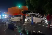 Kecelakaan Beruntun di Tol Cipularang Tewaskan 2 Orang dan Lukai 4