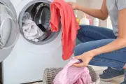 Kesalahan Mencuci Pakaian yang Bikin Hasil Cucian Mengecewakan dan Cepat Rusak