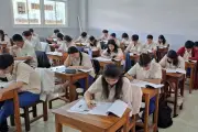 Pemerintah Galakkan Kembali Tradisi Menulis Tangan untuk Siswa Sekolah