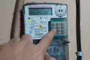 Pemerintah Tetapkan Tarif Listrik PLN Seragam untuk Prabayar dan Pascabayar
