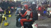 Pemudik 'Power Ranger' Warna-warnikan Arus Mudik di Pelabuhan Ciwandan