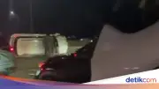 Pengemudi Fortuner Ugal-ugalan di Tol Andara, Tabrak Agya Hingga Terguling
