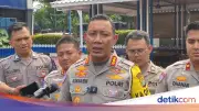 Polisi Siagakan Personel Cegah Parkir Liar di Sekitar Istiqlal Saat Salat Id