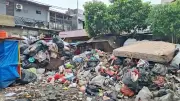 Sampah Menumpuk Sepekan di Pasar Kopro Jakbar, Pedagang Resah Bau Busuk dan Sepi Pembeli