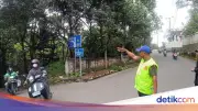 Supeltas, Pahlawan Lalu Lintas di Jalur Alternatif Puncak Bogor