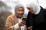 Tradisi Maaf Lebaran di Era Digital: Bolehkah Hanya Lewat WhatsApp?