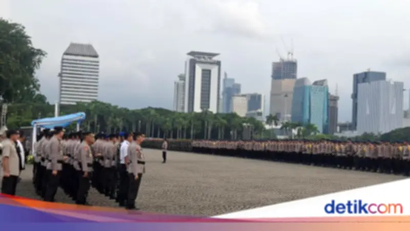 24.980 Personel Gabungan Siaga di Monas dan DPR Jelang May Day