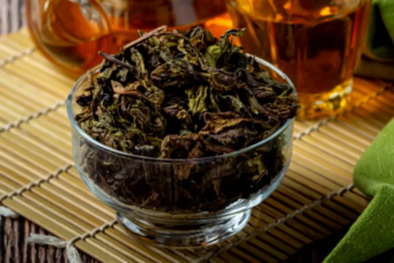 5 Manfaat Ampuh Ampas Teh Bekas Seduhan, Bisa Hilangkan Bau Tak Sedap