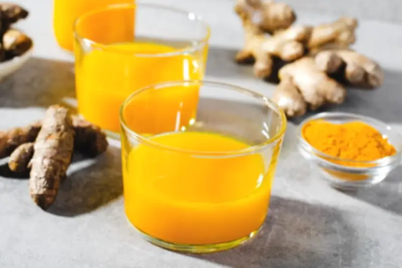 7 Manfaat Minum Air Kunyit untuk Kesehatan Tubuh