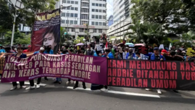 Aksi Solidaritas untuk Andrie Yunus Bergema di Depan Mahkamah Konstitusi
