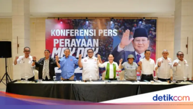 Andi Gani Ungkap Prabowo Desain Sendiri Kaos Buruh untuk May Day