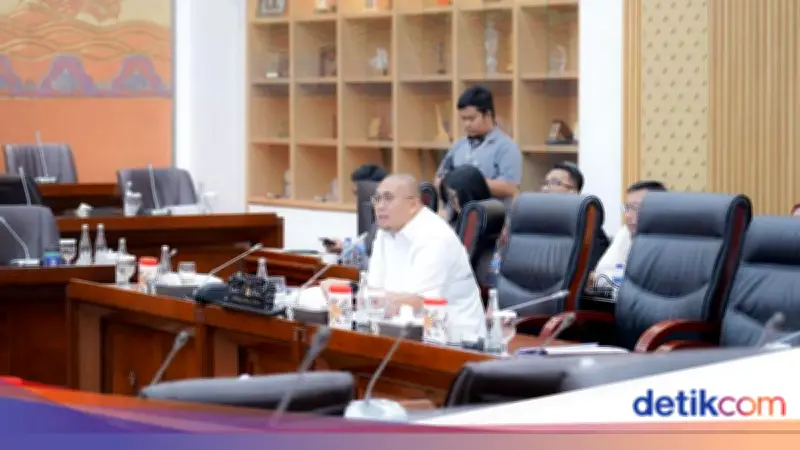 Andre Rosiade Dorong Efisiensi Besar-Besaran di Bisnis Semen Indonesia