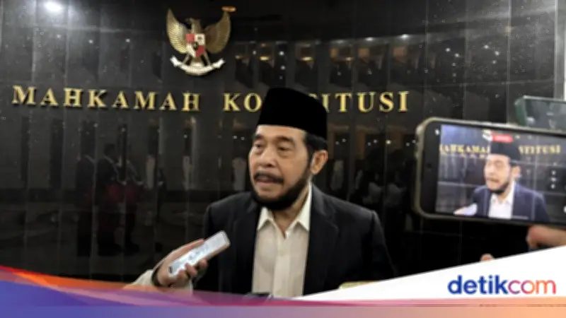 Anwar Usman Pingsan Usai Prosesi Wisuda Purnabakti di MK, Sebut Penyebabnya