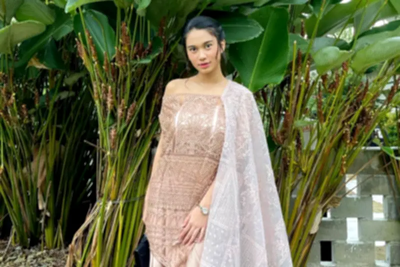 Azizah Salsha Ditolak Harry Styles Saat Minta Foto di Paris