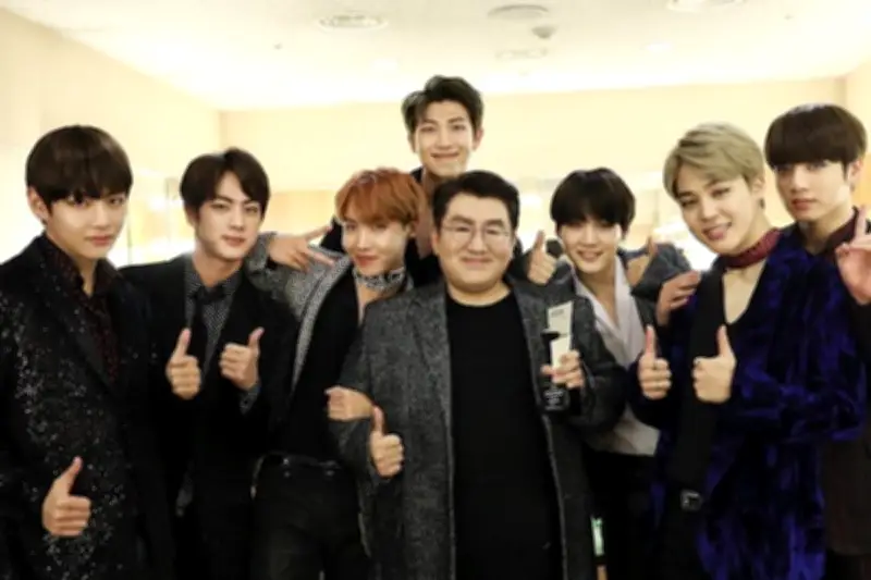 Bang Si Hyuk, CEO HYBE, Dituduh Perdagangan Ilegal Terkait Investor