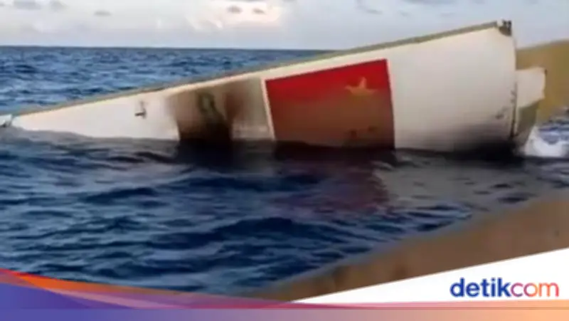 Benda Misterius Diduga Puing Pesawat Ditemukan Nelayan di Anambas