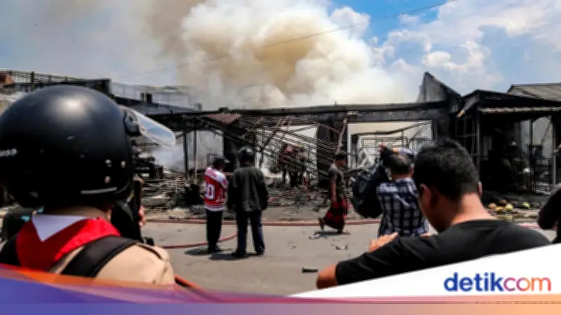 Bengkel Motor di Pamulang Ludes Terbakar Diduga Akibat Korsleting Listrik