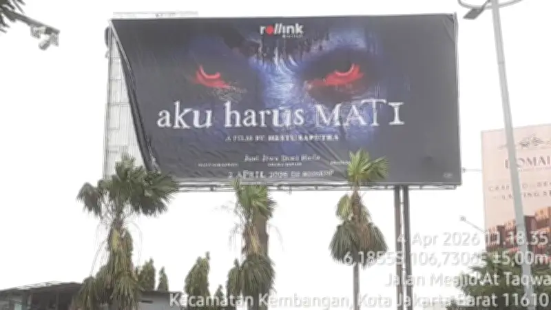 Billboard Film Horor 'Aku Harus Mati' Diturunkan Pemprov DKI Usai Protes Warga