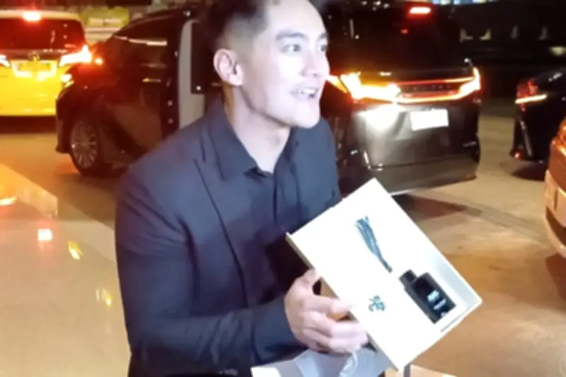 Boy William Ungkap Isi Suvenir Pernikahan El Rumi dan Syifa Hadju