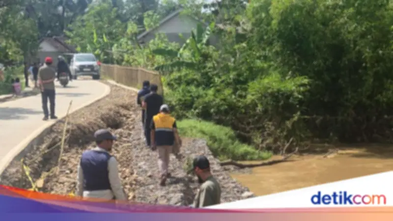Bronjong Jalan Desa di Pandeglang Turun Akibat Luapan Sungai, PUPR Banten Pastikan Aman