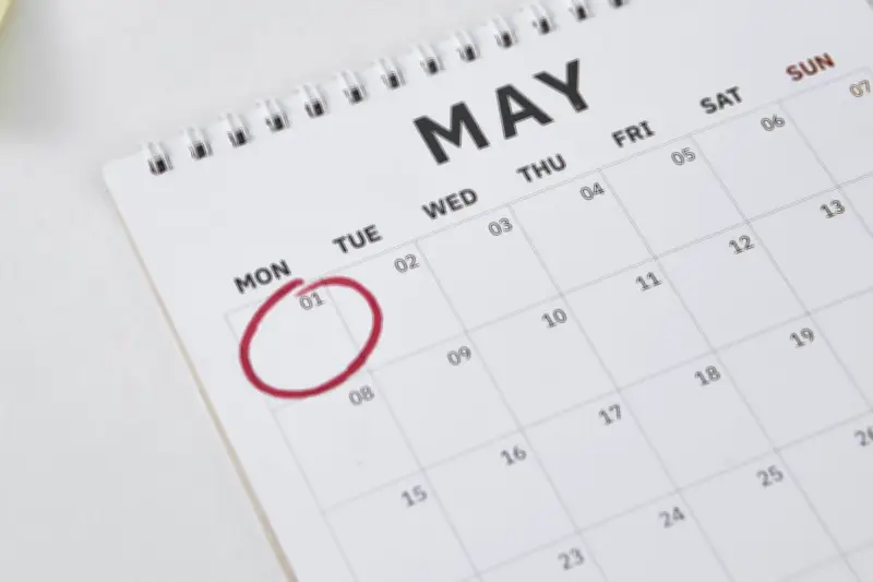 Cek Tanggal Merah Mei 2026: Potensi Libur Panjang Tiga Kali Setiap Minggu