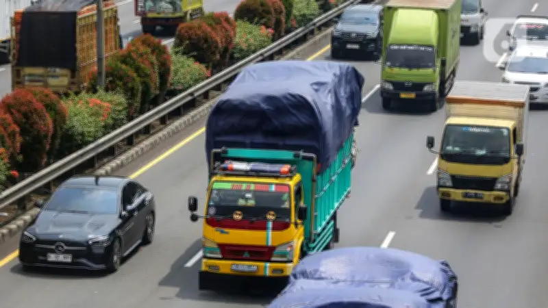 Dishub Bekasi Kaji Pembatasan Jam Operasional Truk untuk Cegah Kecelakaan