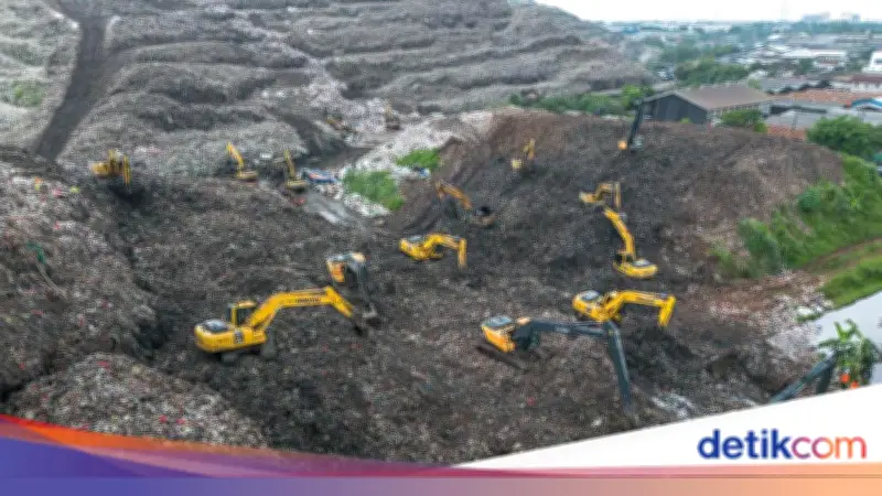 DLH DKI Atasi Penumpukan Sampah Pascalongsor di Bantargebang