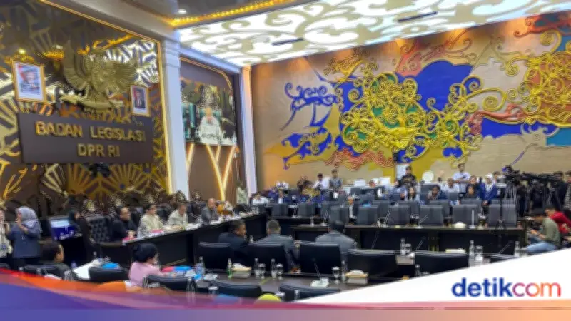 DPR RI Gelar Rapat Pleno Pembahasan RUU Perlindungan Pekerja Rumah Tangga