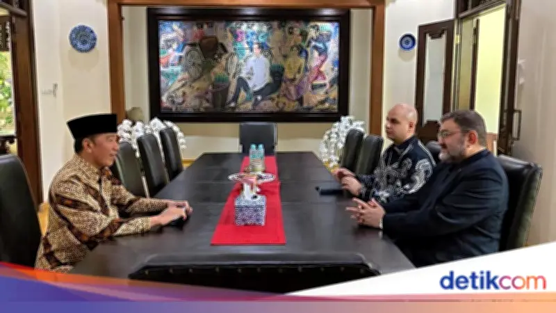 Dubes Iran Temui Jokowi di Solo, Kenang Pertemuan dengan Ali Khamenei