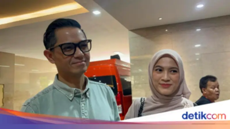 Dude Herlino dan Alyssa Soebandono Penuhi Panggilan Bareskrim Soal Kasus PT DSI