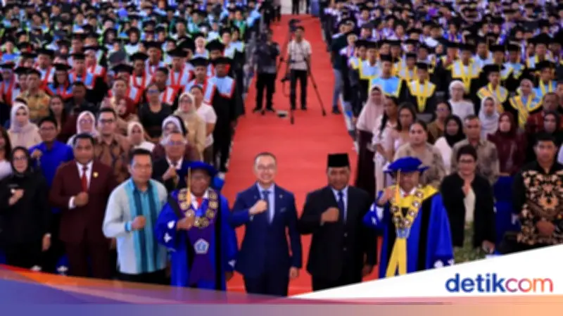 Eddy Soeparno Beri Beasiswa S2 untuk Lulusan Terbaik Unpatti dengan IPK 4,00