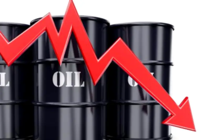 Harga Minyak Dunia Anjlok Usai Iran Buka Selat Hormuz untuk Kapal Dagang