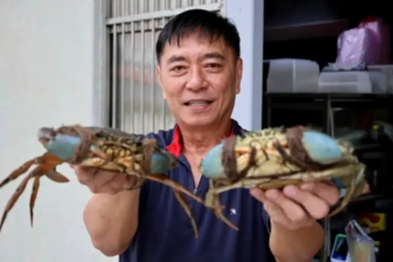 Huang Yiliang, Mantan Aktor Singapura yang Kini Jadi Penjual Ikan dan Pedagang Kaki Lima