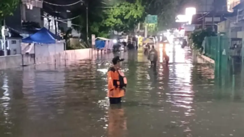 Hujan Deras Banjiri Tangsel, Sejumlah Titik Tergenang