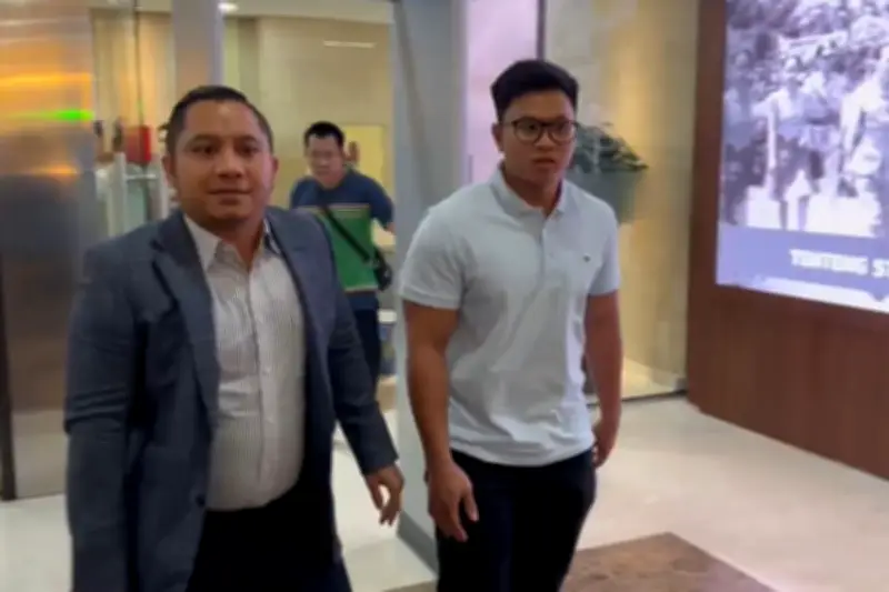 Ibunda Resbob Ungkap Kondisi Putra di Tahanan Polda Jabar Jelang Vonis Kasus Ujaran Kebencian