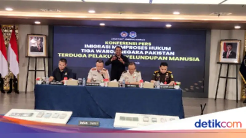 Imigrasi Tunda Keberangkatan 13 Calon Jemaah Pengguna Visa Non-Haji