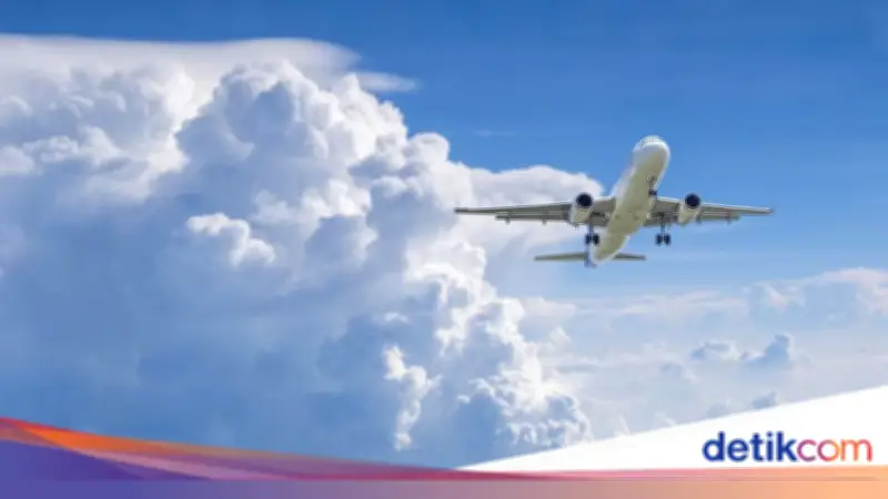 Iran Buka Kembali Penerbangan Internasional di Bandara Mashhad Mulai Besok