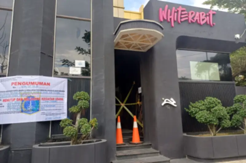 Izin White Rabbit PIK Dicabut, Satpol PP Segel Tempat Hiburan Malam