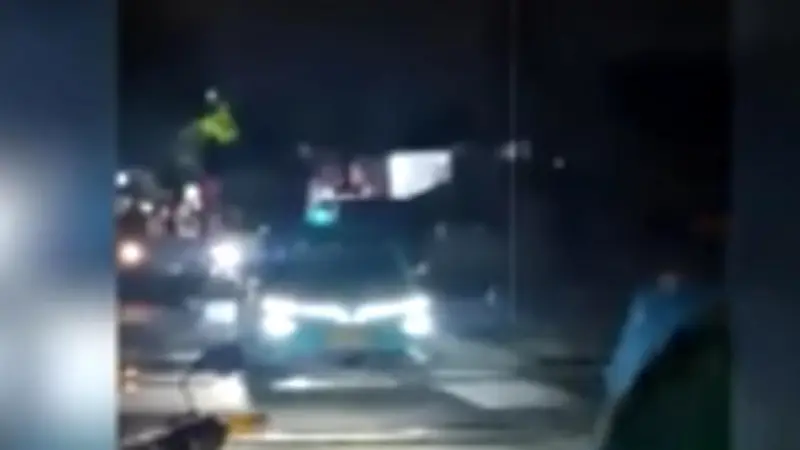 Jangan Panik, Ini Cara Evakuasi Mobil Listrik Mogok di Jalan