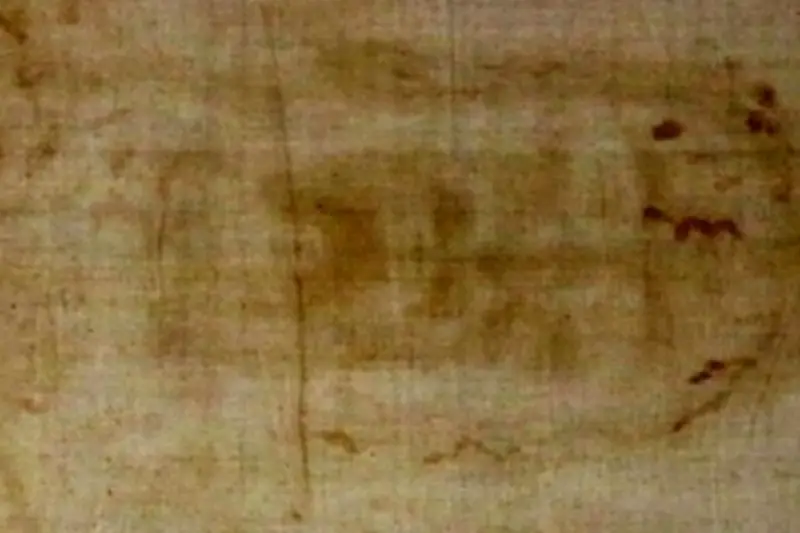 Kain Kafan Turin Diduga Palsu, Analisis DNA Ungkap Jejak India dan Tumbuhan