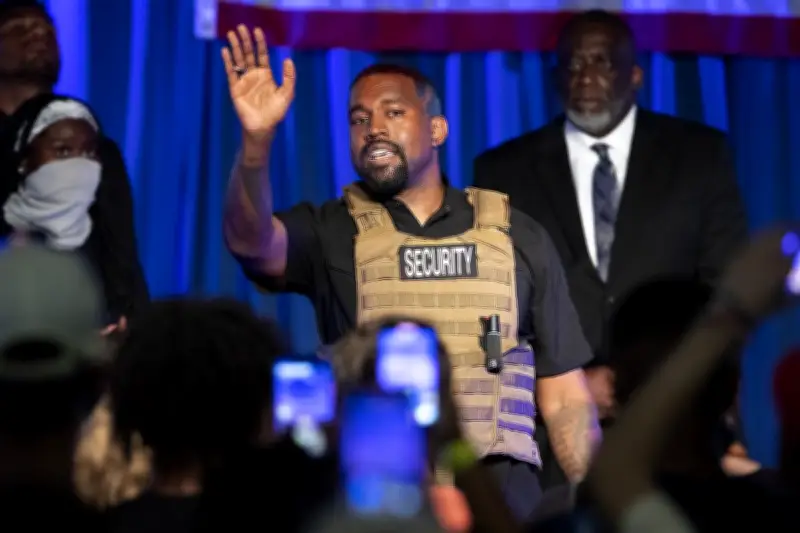 Kanye West Batal Tampil di Wireless Festival Inggris, Picu Polemik Politik