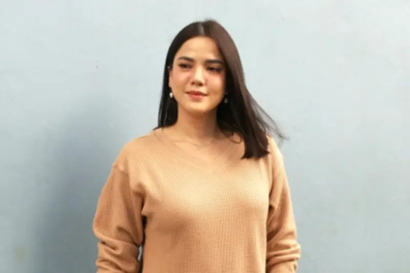 Karyawan Alice Norin Jadi Korban Kecelakaan Kereta Commuter Line