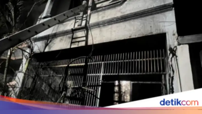 Kebakaran di Grogol Jakbar Tewaskan Lima Anggota Keluarga, Diduga Akibat Korsleting Listrik