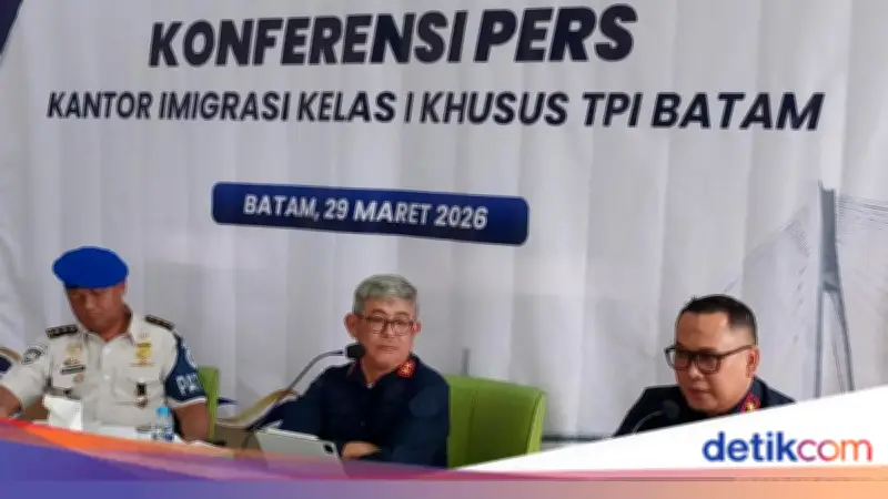 Kepala Imigrasi Batam Dicopot, 5 Pejabat Diperiksa Terkait Dugaan Pungli WNA