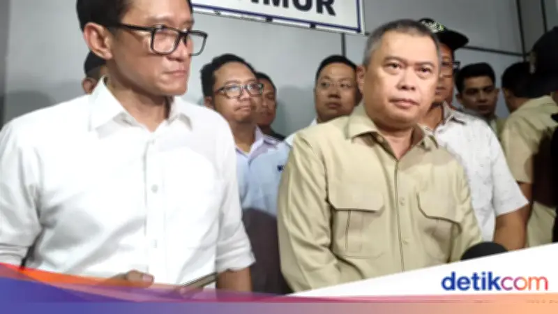 KNKT Selidiki Tabrakan Kereta di Stasiun Bekasi Timur, Bermula dari Taksi Tertemper KRL