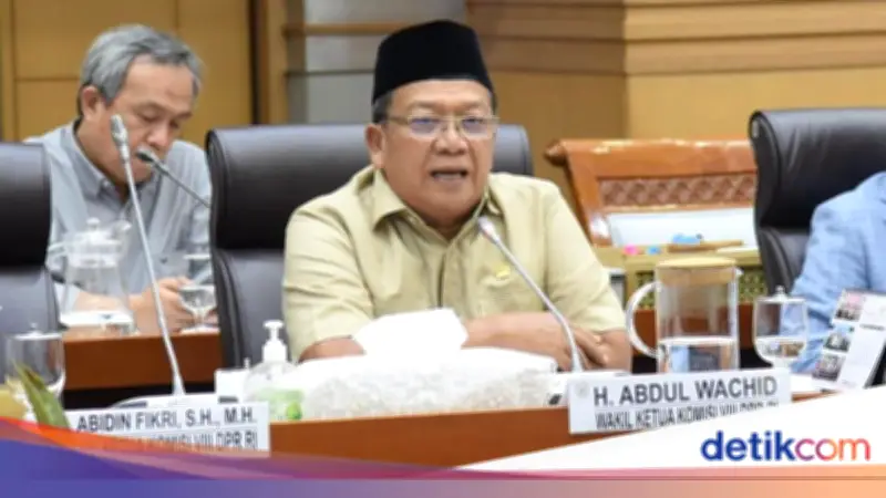 Komisi VIII DPR Soroti Keterlambatan Koper Calon Jemaah Haji 2026